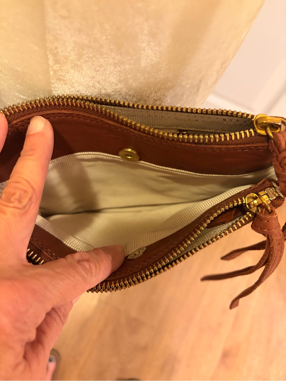 Margot NY Leather Crossbody Bag - Multi Compartment - Picture 9 of 16